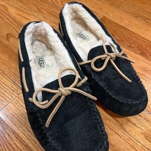 UGG Dakota Moccasins Size 7